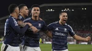 许多球队在 许多球队在